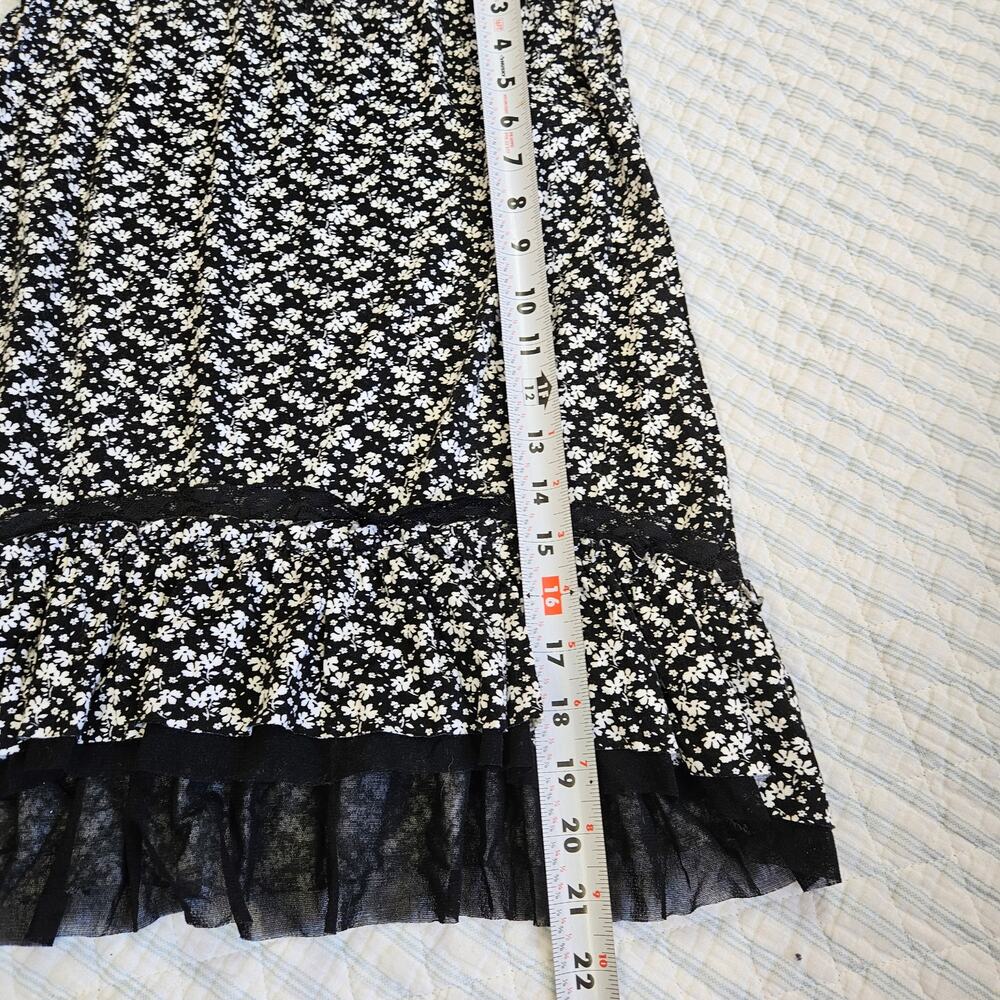Euro Floral Skirt Knee Length Dark Fairy - Size Medium - Picture 6 of 6